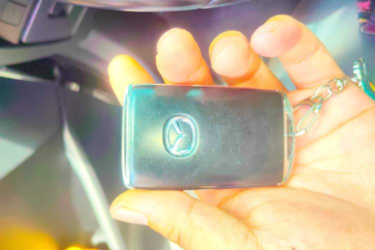 Used Mazda 3 Axela 2020 2.0L Automatic Luxury Version Vehicle Key
