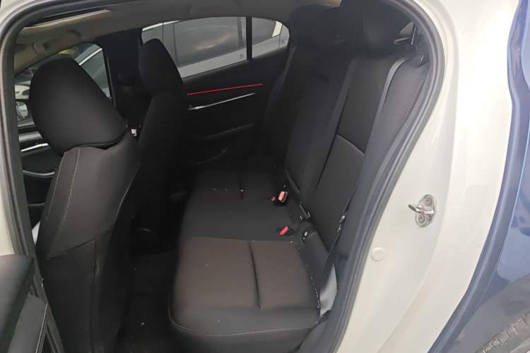 Used Mazda 3 Axela 2020 2.0L Automatic ZhiXuan Edition Left Rear Seat