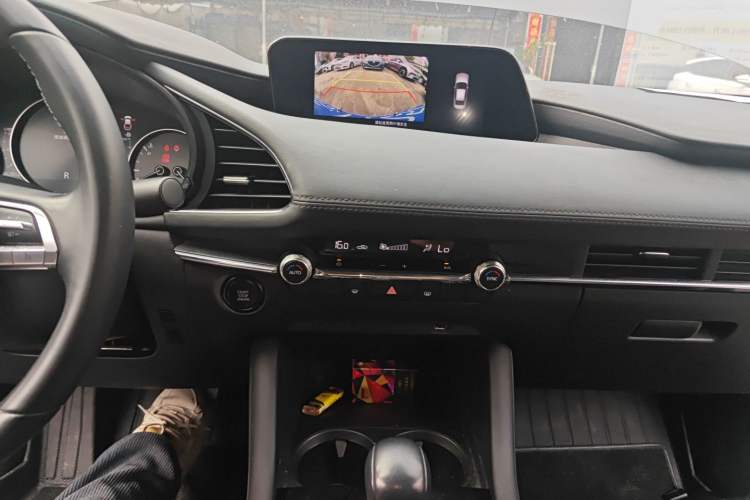 Used Mazda 3 Axela 2020 2.0L Automatic Zhiya Edition Audio And AC Panel