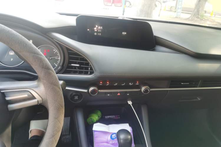 Used Mazda 3 Axela 2020 1.5L Automatic ZhiMei Edition Audio And AC Panel