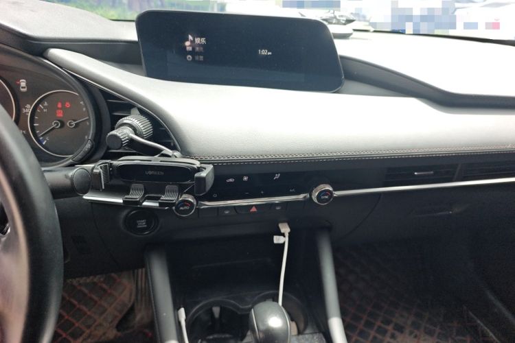 Used Mazda 3 Axela 2020 2.0L Automatic ZhiXuan Edition Audio And AC Panel