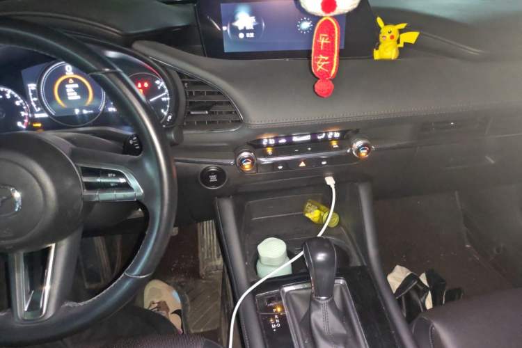 Used Mazda 3 Axela 2020 2.0L Automatic Zhiya Edition Audio And AC Panel