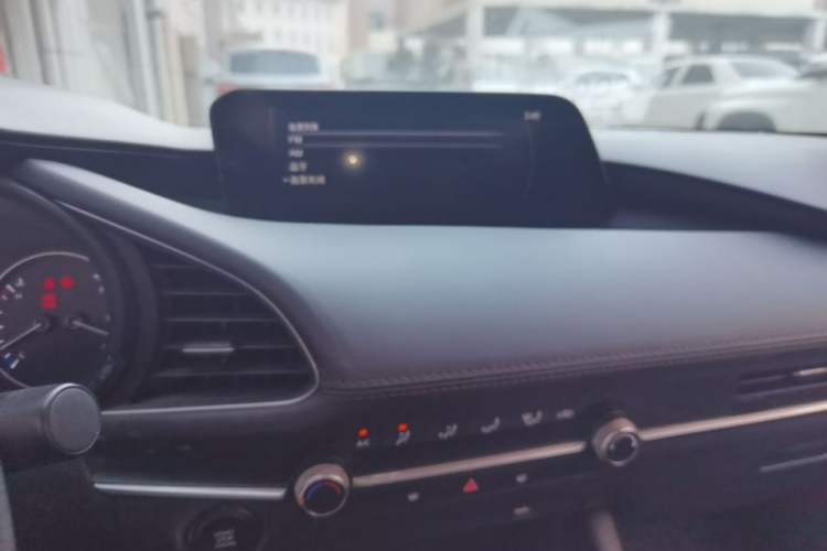 Used Mazda 3 Axela 2020 1.5L Automatic ZhiMei Edition Audio And AC Panel