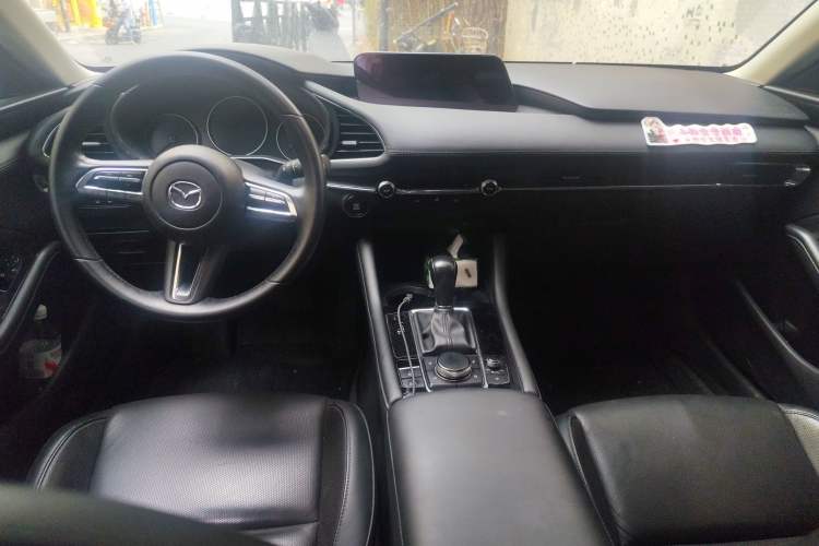 Used Mazda 3 Axela 2020 2.0L Automatic Zhiya Edition Center Console