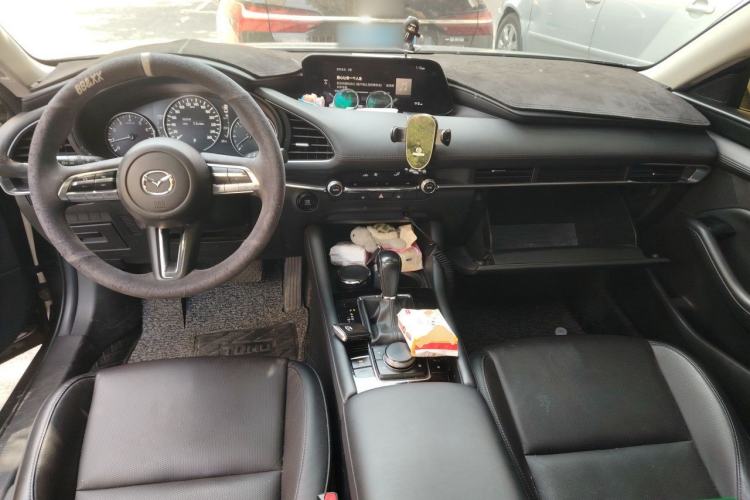 Used Mazda 3 Axela 2020 2.0L Automatic Zhiya Edition Center Console