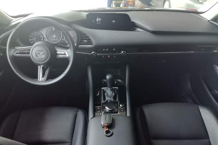 Used Mazda 3 Axela 2020 2.0L Automatic Zhiya Edition Center Console