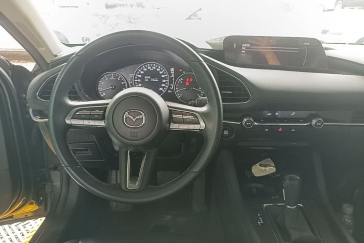 Used Mazda 3 Axela 2020 2.0L Automatic Zhiya Edition Center Console