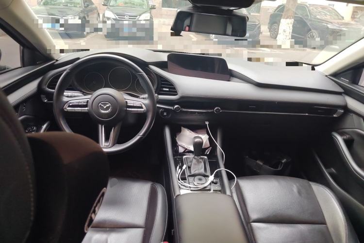 Used Mazda 3 Axela 2020 2.0L Automatic Zhiya Edition Center Console