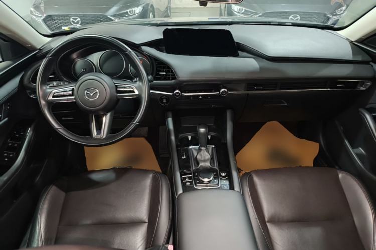 Used Mazda 3 Axela 2020 2.0L Automatic Zhiya Edition Center Console