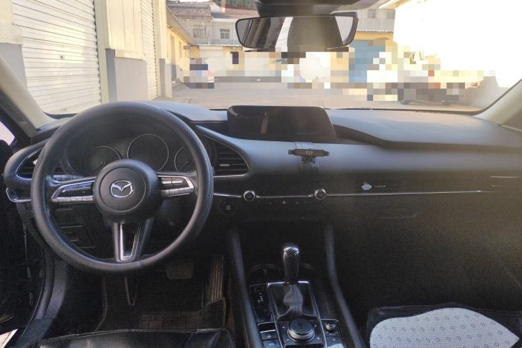 Used Mazda 3 Axela 2020 2.0L Automatic Zhiya Edition Center Console