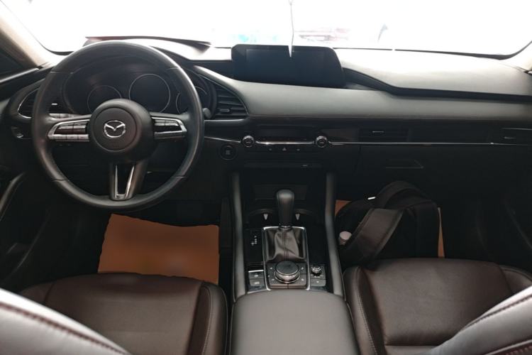 Used Mazda 3 Axela 2020 2.0L Automatic Zhiya Edition Center Console