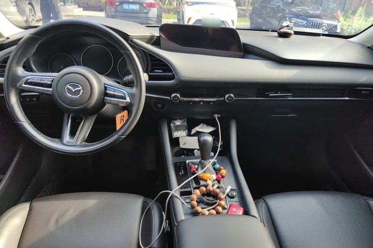 Used Mazda 3 Axela 2020 2.0L Automatic Zhiya Edition Center Console