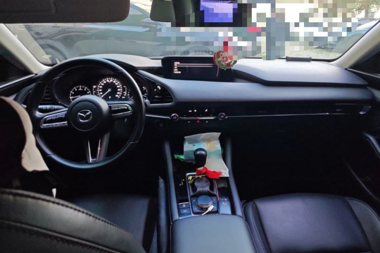 Used Mazda 3 Axela 2020 2.0L Automatic Zhiya Edition Center Console