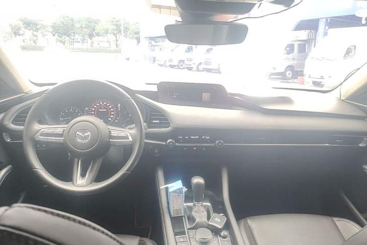 Used Mazda 3 Axela 2020 2.0L Automatic Zhiya Edition Center Console