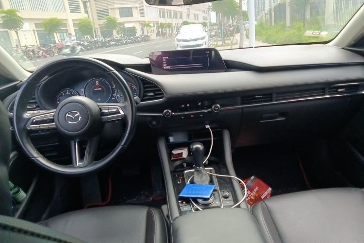 Used Mazda 3 Axela 2020 2.0L Automatic Zhiya Edition Center Console