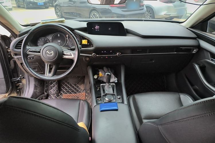 Used Mazda 3 Axela 2020 2.0L Automatic Zhiya Edition Center Console