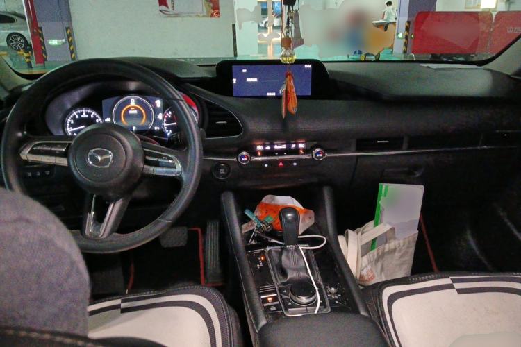 Used Mazda 3 Axela 2020 2.0L Automatic ZhiXuan Edition Center Console