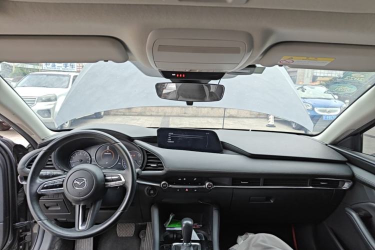 Used Mazda 3 Axela 2020 2.0L Automatic Zhiya Edition Center Console