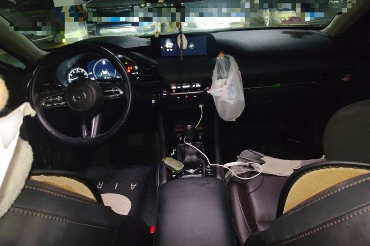 Used Mazda 3 Axela 2020 2.0L Automatic Zhiya Edition Center Console
