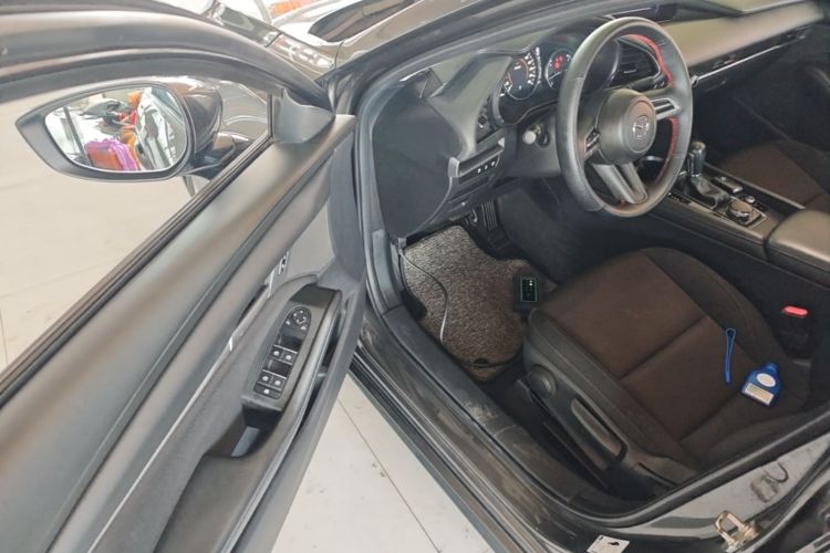 Used Mazda 3 Axela 2020 1.5L Automatic ZhiMei Edition Driver Seat