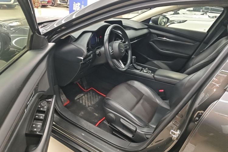 Used Mazda 3 Axela 2020 2.0L Automatic Zhiya Edition Driver Seat