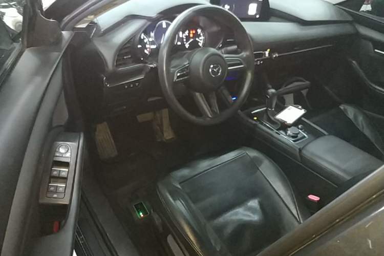 Used Mazda 3 Axela 2020 1.5L Automatic ZhiMei Edition Driver Seat