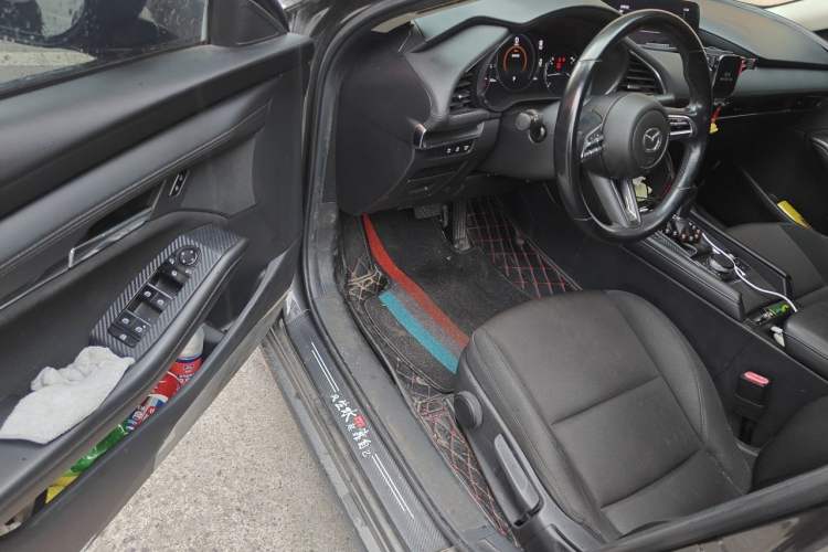 Used Mazda 3 Axela 2020 2.0L Automatic ZhiXuan Edition Driver Seat