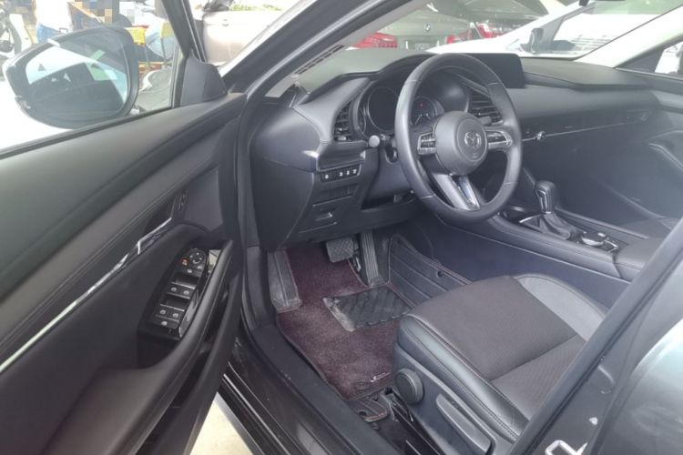 Used Mazda 3 Axela 2020 2.0L Automatic Zhiya Edition Driver Seat