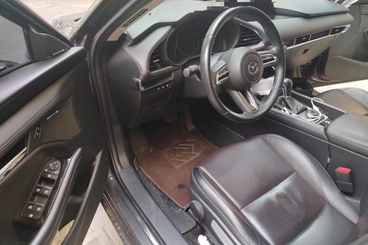 Used Mazda 3 Axela 2020 2.0L Automatic Zhiya Edition Driver Seat