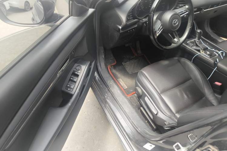 Used Mazda 3 Axela 2020 2.0L Automatic ZhiXuan Edition Driver Seat