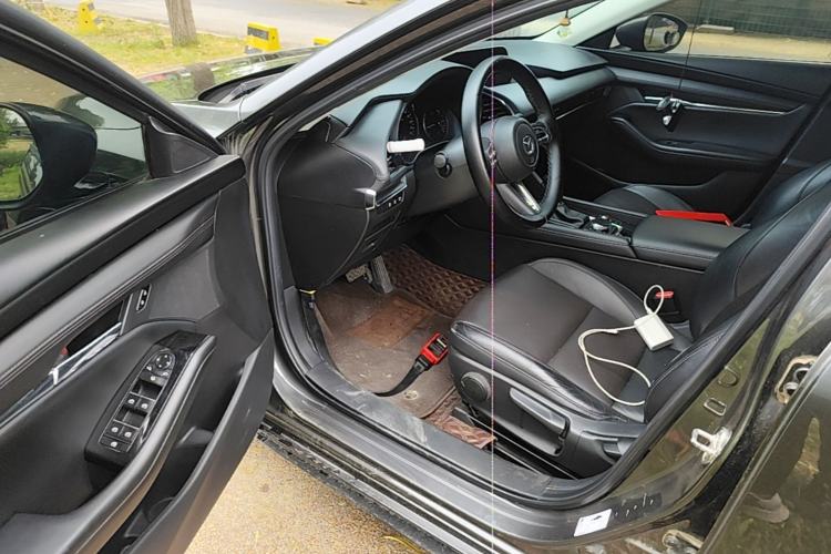 Used Mazda 3 Axela 2020 2.0L Automatic Zhiya Edition Driver Seat