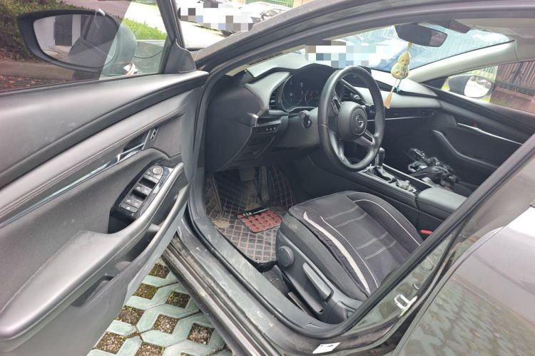 Used Mazda 3 Axela 2020 2.0L Automatic ZhiXuan Edition Driver Seat