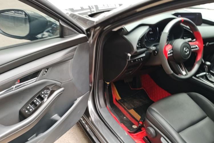 Used Mazda 3 Axela 2020 2.0L Automatic Zhiya Edition Driver Seat