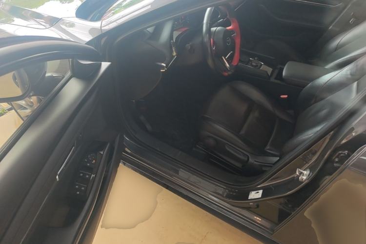 Used Mazda 3 Axela 2020 2.0L Automatic Zhiya Edition Driver Seat
