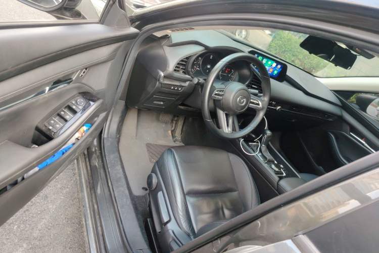 Used Mazda 3 Axela 2020 2.0L Automatic Zhiya Edition Driver Seat