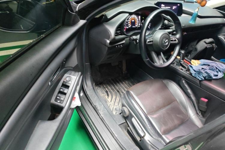 Used Mazda 3 Axela 2020 2.0L Automatic ZhiShang Edition Driver Seat