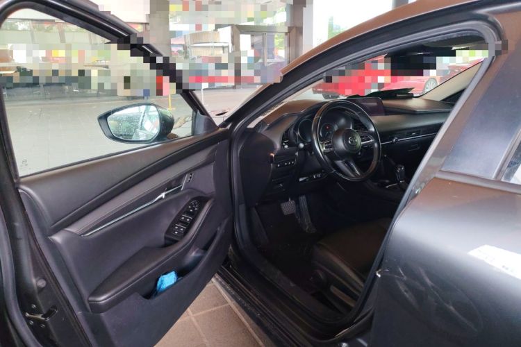 Used Mazda 3 Axela 2020 2.0L Automatic Zhiya Edition Driver Seat