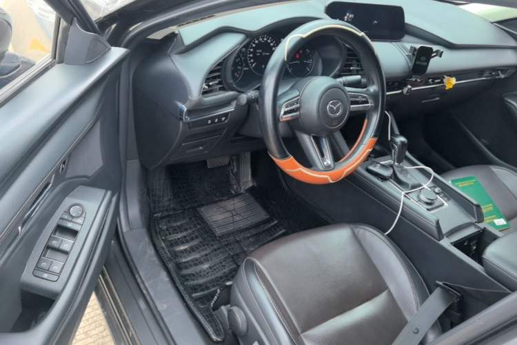 Used Mazda 3 Axela 2020 2.0L Automatic Zhiya Edition Driver Seat