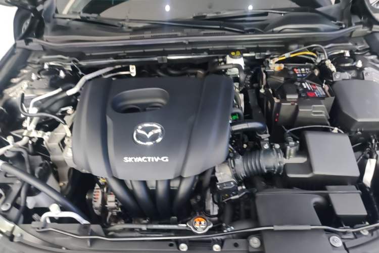 Used Mazda 3 Axela 2020 1.5L Automatic Luxury Version Engine Bay
