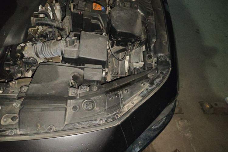 Used Mazda 3 Axela 2020 1.5L Automatic Luxury Version Engine Bay Left