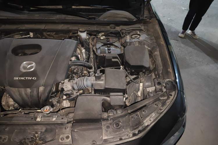 Used Mazda 3 Axela 2020 1.5L Automatic Luxury Version Engine Bay Left