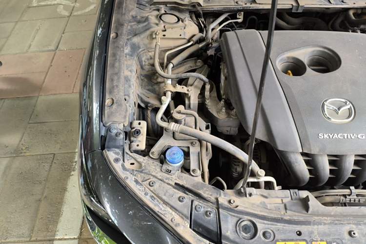 Used Mazda 3 Axela 2020 2.0L Automatic Zhiya Edition Engine Bay Right
