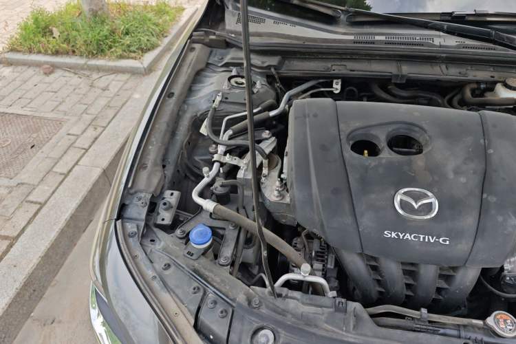 Used Mazda 3 Axela 2020 2.0L Automatic ZhiXuan Edition Engine Bay Right
