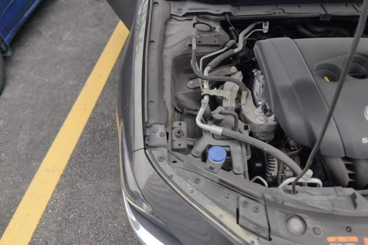 Used Mazda 3 Axela 2020 2.0L Automatic Zhiya Edition Engine Bay Right