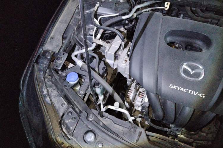 Used Mazda 3 Axela 2020 1.5L Automatic ZhiMei Edition Engine Bay Right