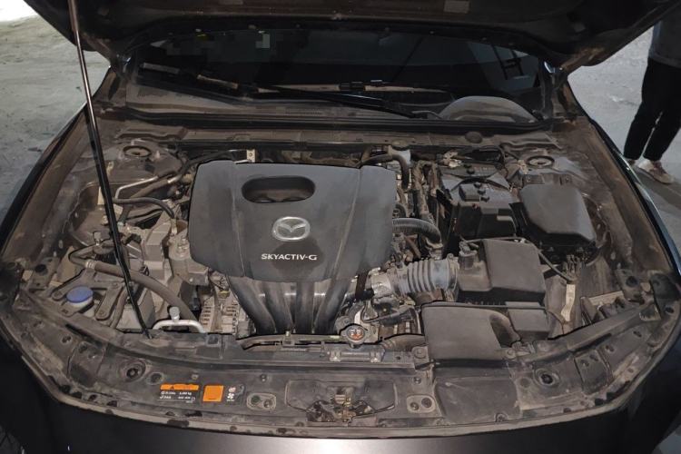 Used Mazda 3 Axela 2020 1.5L Automatic Luxury Version Engine Bay