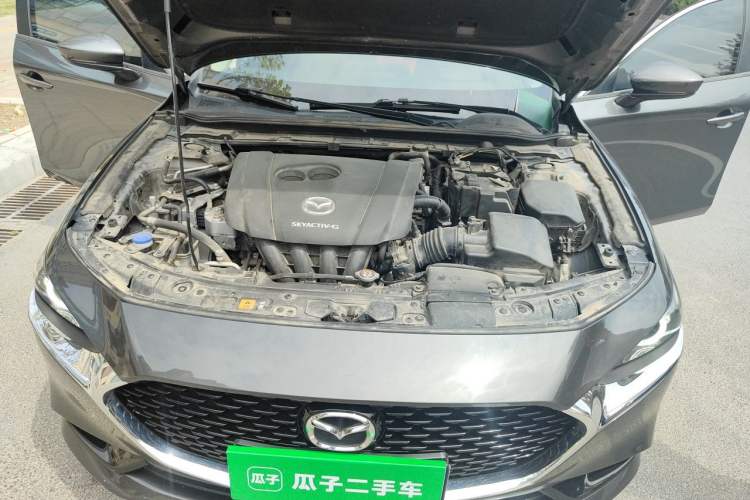Used Mazda 3 Axela 2020 2.0L Automatic Luxury Version Engine Bay