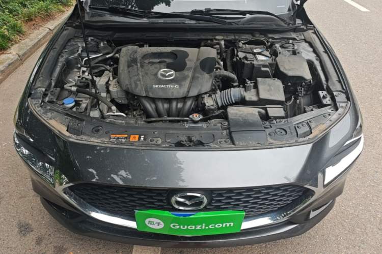 Used Mazda 3 Axela 2020 1.5L Automatic Luxury Version Engine Bay