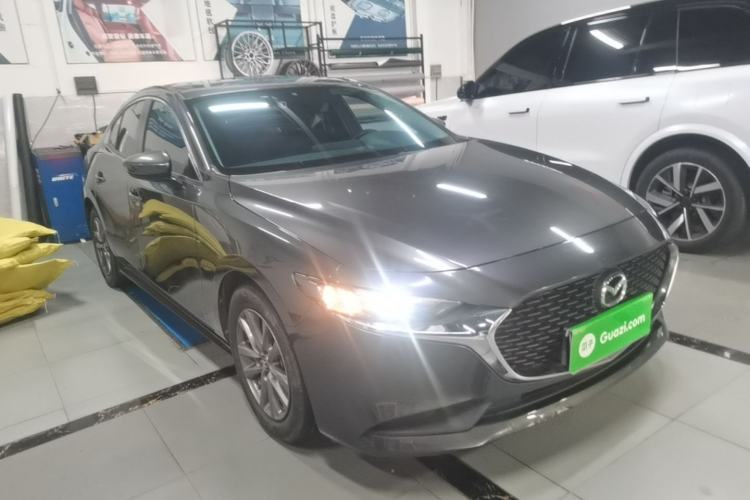 Used Mazda 3 Axela 2020 1.5L Automatic ZhiMei Edition Exterior 1