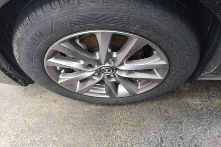 Used Mazda 3 Axela 2020 1.5L Automatic ZhiMei Edition Exterior 1